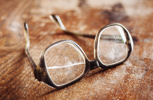buy new glasses, warped glasses, essilor, damaged eyewear, Oodo™